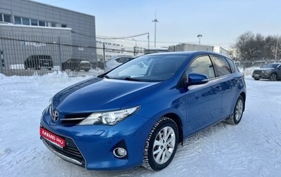 Toyota Auris II, 2013 год, 1 369 000 рублей, 1 фотография