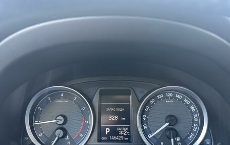 Toyota Auris II, 2013 год, 1 369 000 рублей, 9 фотография