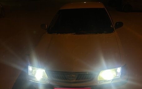 Nissan Sunny B15, 2000 год, 185 000 рублей, 1 фотография