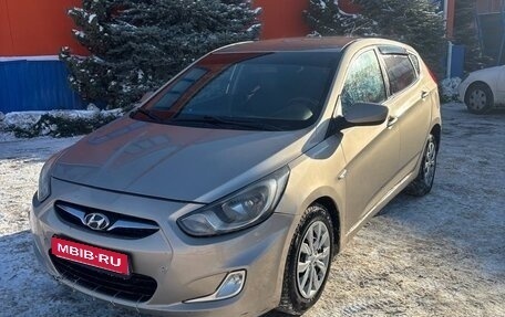 Hyundai Solaris II рестайлинг, 2012 год, 520 000 рублей, 1 фотография