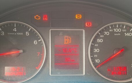 Audi A4, 2001 год, 370 000 рублей, 8 фотография