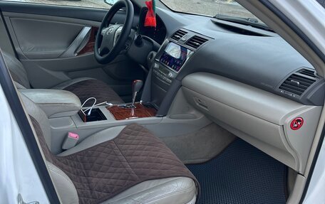 Toyota Camry, 2010 год, 1 100 000 рублей, 10 фотография