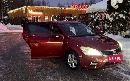 KIA cee'd I рестайлинг, 2010 год, 770 000 рублей, 3 фотография