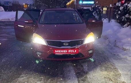 KIA cee'd I рестайлинг, 2010 год, 770 000 рублей, 11 фотография