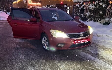 KIA cee'd I рестайлинг, 2010 год, 770 000 рублей, 12 фотография
