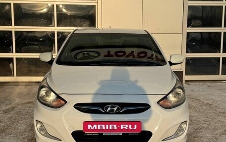 Hyundai Solaris II рестайлинг, 2014 год, 870 000 рублей, 2 фотография
