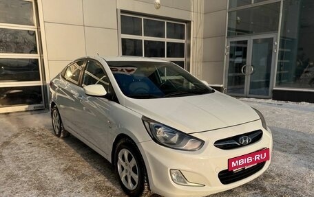 Hyundai Solaris II рестайлинг, 2014 год, 870 000 рублей, 3 фотография
