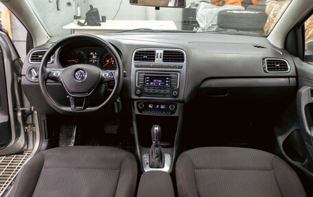 Volkswagen Polo VI (EU Market), 2017 год, 995 000 рублей, 16 фотография