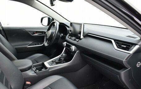 Toyota RAV4, 2020 год, 3 499 000 рублей, 25 фотография