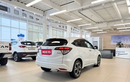 Honda Vezel, 2014 год, 1 649 000 рублей, 6 фотография