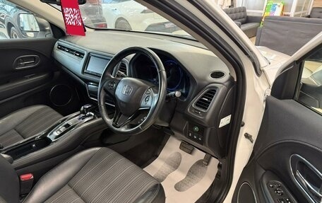 Honda Vezel, 2014 год, 1 649 000 рублей, 10 фотография