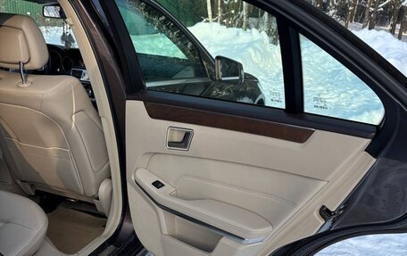 Mercedes-Benz E-Класс, 2013 год, 1 890 000 рублей, 28 фотография