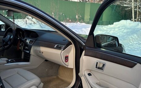 Mercedes-Benz E-Класс, 2013 год, 1 890 000 рублей, 27 фотография