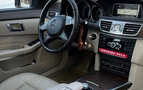 Mercedes-Benz E-Класс, 2013 год, 1 890 000 рублей, 24 фотография