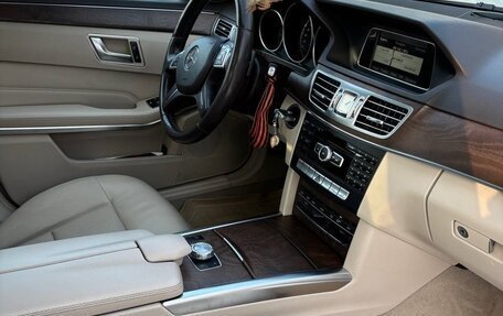 Mercedes-Benz E-Класс, 2013 год, 1 890 000 рублей, 26 фотография