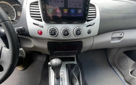 Mitsubishi L200 IV рестайлинг, 2010 год, 1 280 000 рублей, 20 фотография