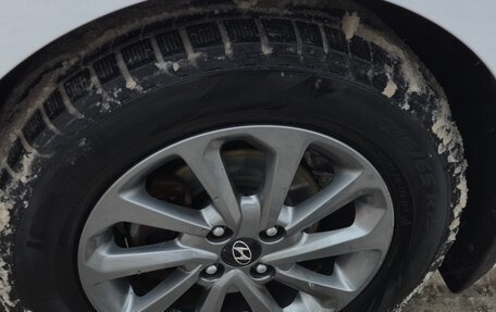 Hyundai Solaris II рестайлинг, 2021 год, 1 670 000 рублей, 19 фотография