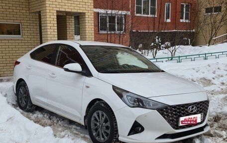 Hyundai Solaris II рестайлинг, 2021 год, 1 670 000 рублей, 24 фотография