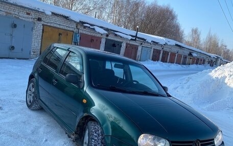 Volkswagen Golf IV, 1998 год, 220 000 рублей, 2 фотография