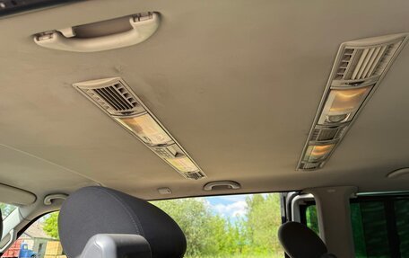 Volkswagen Multivan T5, 2003 год, 950 000 рублей, 7 фотография