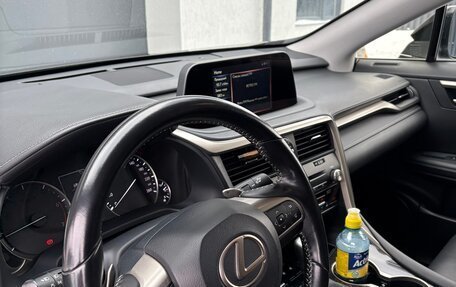 Lexus RX IV рестайлинг, 2020 год, 4 499 000 рублей, 8 фотография