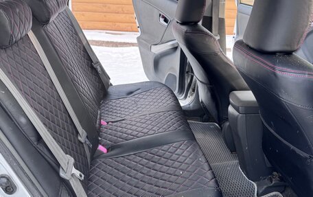 Toyota Prius, 2010 год, 949 000 рублей, 13 фотография