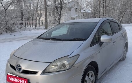 Toyota Prius, 2010 год, 949 000 рублей, 3 фотография