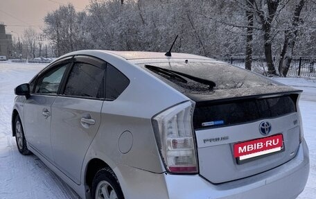 Toyota Prius, 2010 год, 949 000 рублей, 5 фотография