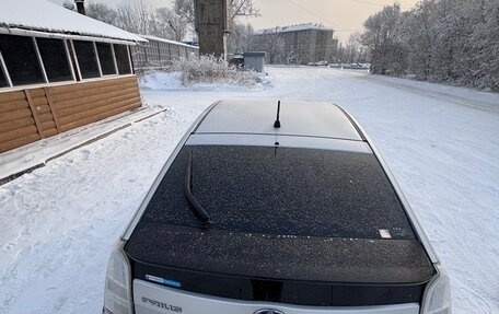 Toyota Prius, 2010 год, 949 000 рублей, 7 фотография