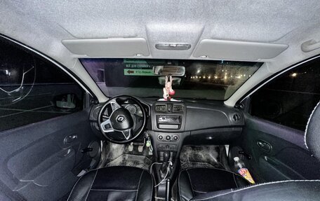 Renault Logan II, 2018 год, 525 555 рублей, 3 фотография