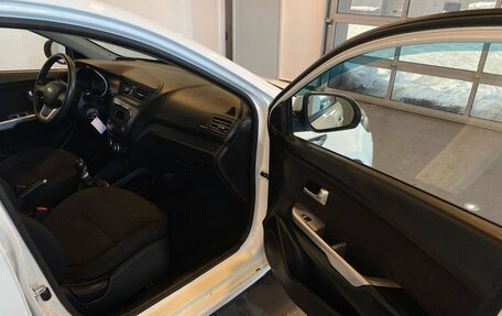 KIA Rio III рестайлинг, 2013 год, 755 000 рублей, 27 фотография