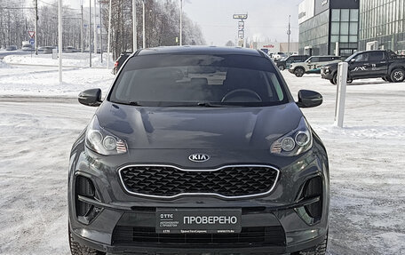 KIA Sportage IV рестайлинг, 2020 год, 2 400 000 рублей, 2 фотография
