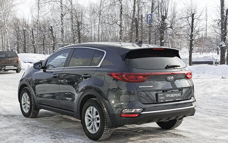 KIA Sportage IV рестайлинг, 2020 год, 2 400 000 рублей, 8 фотография