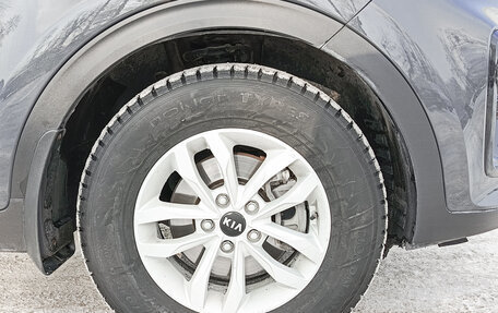 KIA Sportage IV рестайлинг, 2020 год, 2 400 000 рублей, 22 фотография