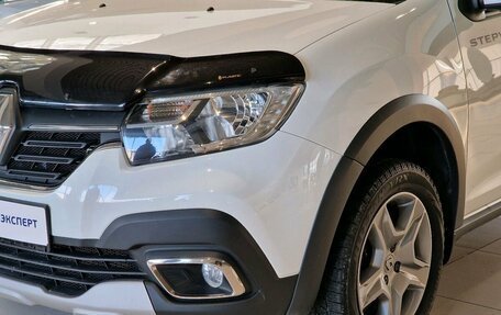 Renault Logan II, 2021 год, 1 270 000 рублей, 2 фотография