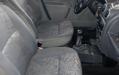 Renault Logan I, 2006 год, 200 000 рублей, 7 фотография