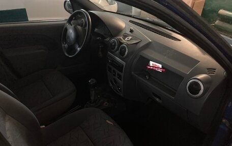 Renault Logan I, 2006 год, 200 000 рублей, 8 фотография