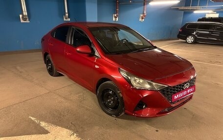 Hyundai Solaris II рестайлинг, 2021 год, 980 000 рублей, 2 фотография