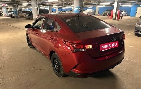 Hyundai Solaris II рестайлинг, 2021 год, 980 000 рублей, 4 фотография