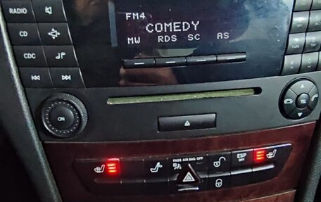 Mercedes-Benz E-Класс, 2004 год, 710 000 рублей, 10 фотография