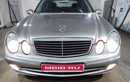 Mercedes-Benz E-Класс, 2004 год, 710 000 рублей, 6 фотография