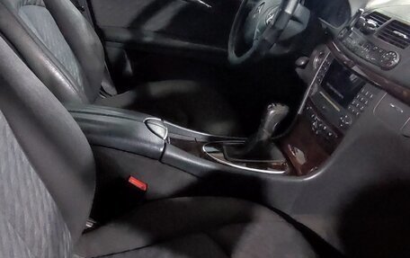 Mercedes-Benz E-Класс, 2004 год, 710 000 рублей, 12 фотография