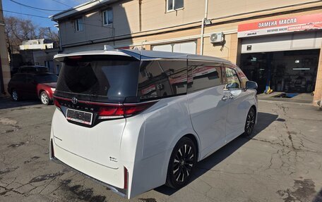 Toyota Vellfire, 2024 год, 10 800 000 рублей, 3 фотография