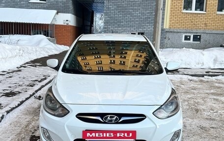 Hyundai Solaris II рестайлинг, 2014 год, 765 000 рублей, 3 фотография