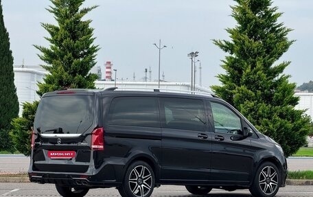 Mercedes-Benz V-Класс, 2017 год, 4 150 000 рублей, 3 фотография