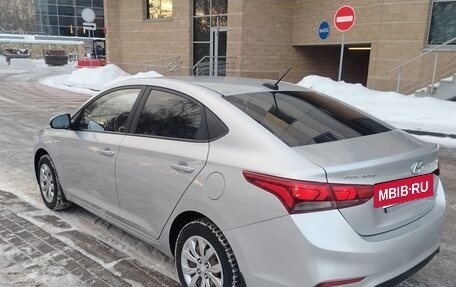 Hyundai Solaris II рестайлинг, 2017 год, 4 фотография