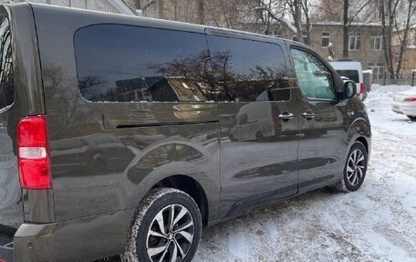 Peugeot Traveller I, 2018 год, 3 590 000 рублей, 2 фотография