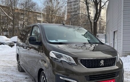 Peugeot Traveller I, 2018 год, 3 590 000 рублей, 9 фотография