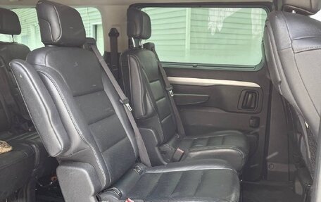 Peugeot Traveller I, 2018 год, 3 590 000 рублей, 18 фотография