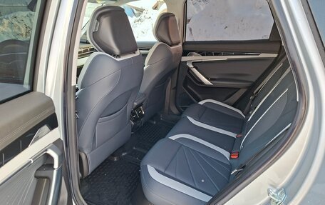 Geely Atlas, 2024 год, 3 000 000 рублей, 3 фотография